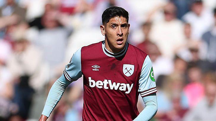 Edson Alvarez: West Ham midfielder joins Fenerbahce on loan - BBC Sport